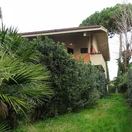 Gli Oleandri By Interhome * Casale Vignarola